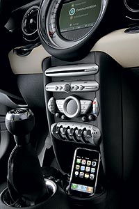 iPhone-Anschluss im MINI
